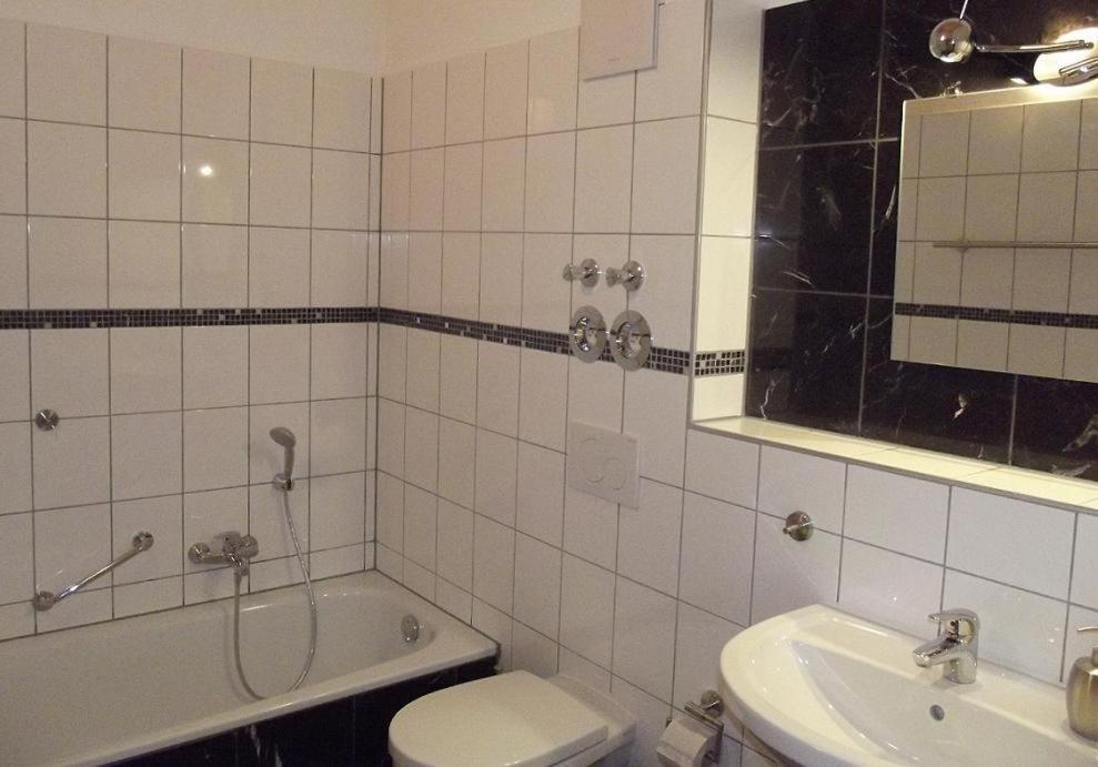 Gaestehaus Hubertus Bad Aibling Eksteriør bilde